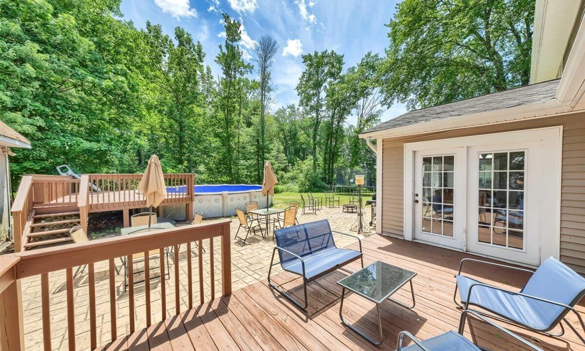 Photo of Outdoor in Burlingham