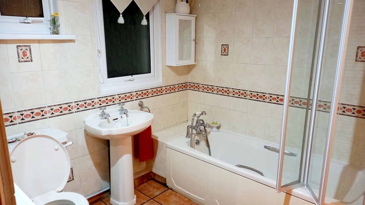 Photo of Bathroom in Axminster