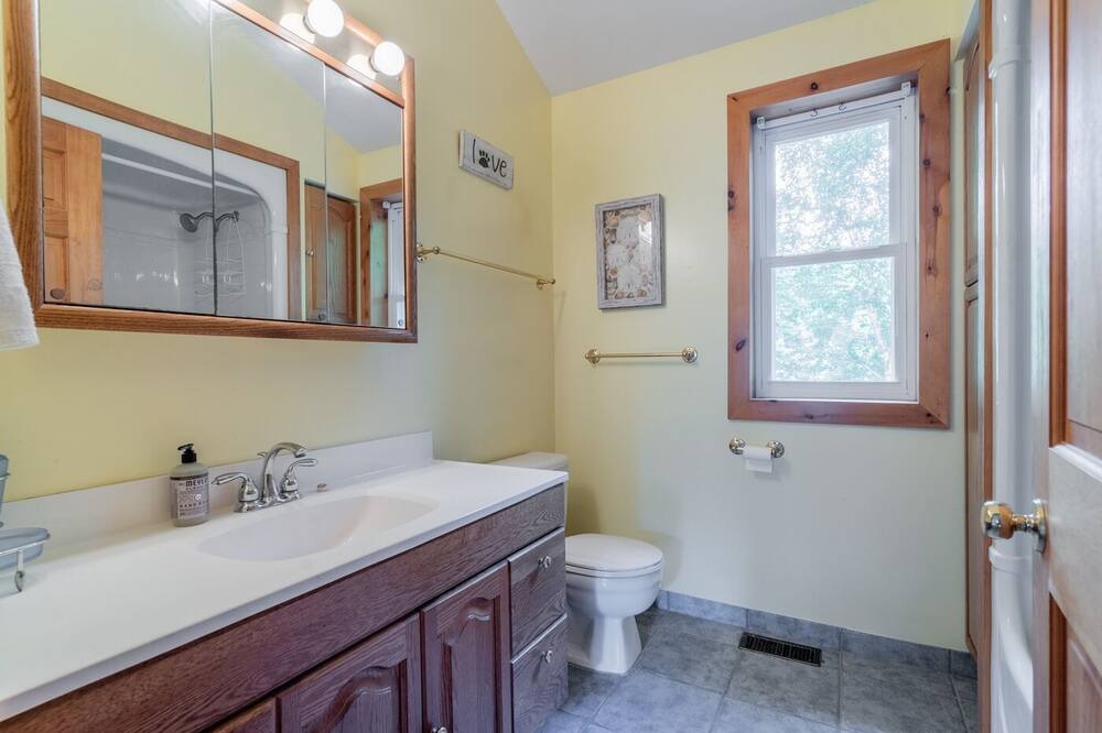 Photo of Bathroom in Minden