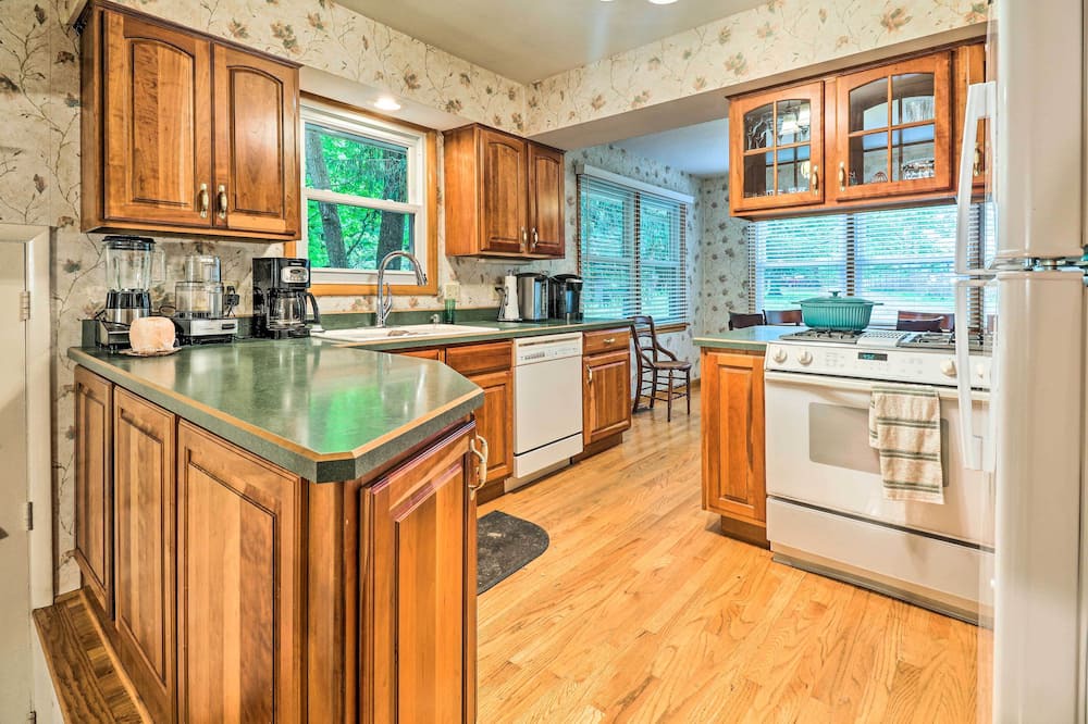 Photo of Kitchen in Glen Carbon