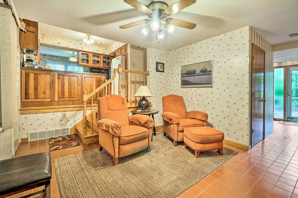 Photo of Bedroom in Glen Carbon