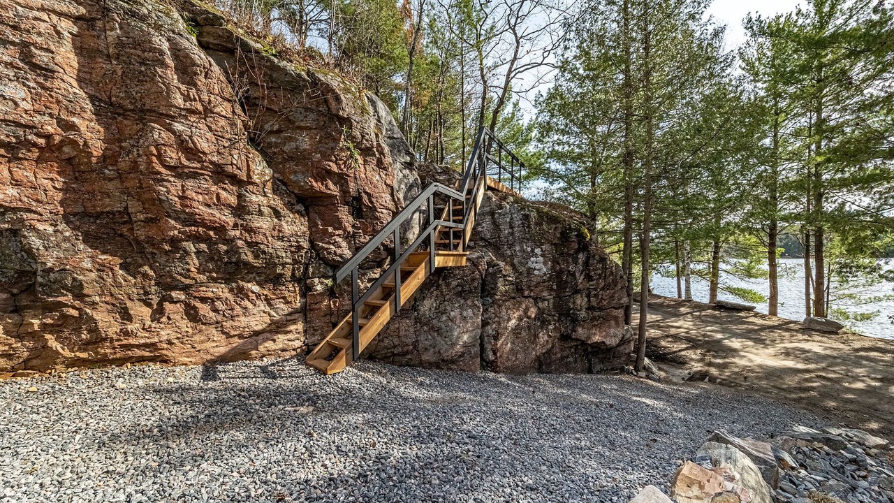 Photo of Outdoor in Algonquin Highlands