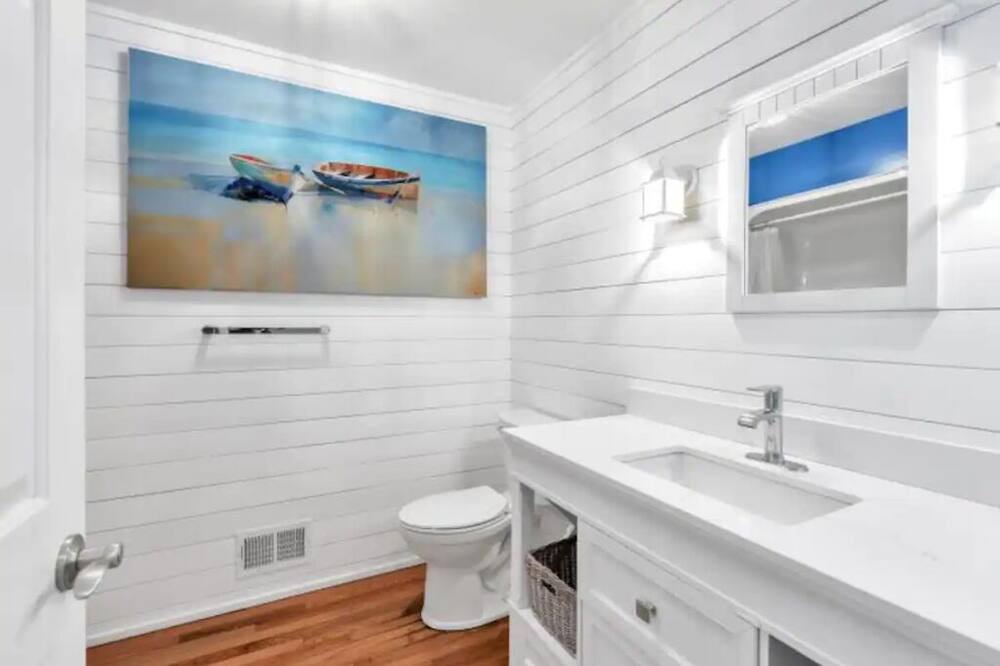 Photo of Bathroom in Black River