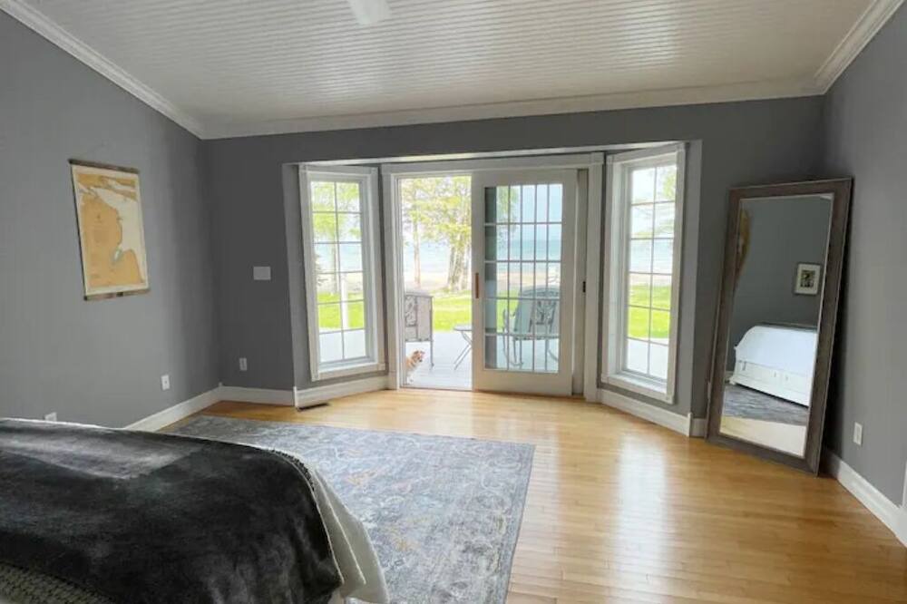 Photo of Bedroom in Black River