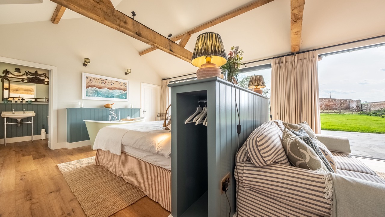 Photo of Others in Stow Bedon