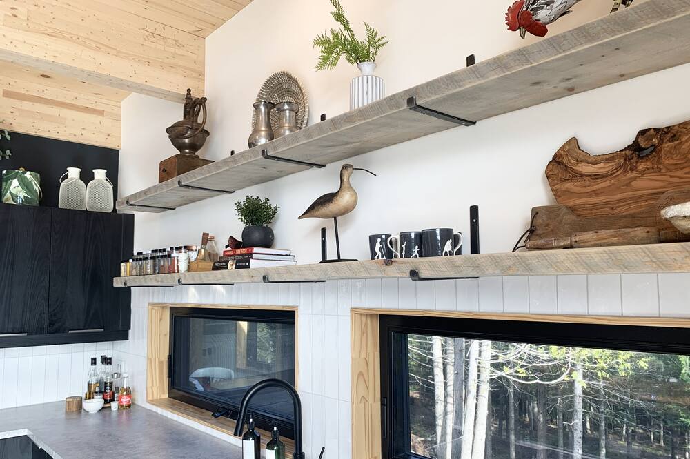 Photo of Kitchen in Sainte-Lucie-des-Laurentides