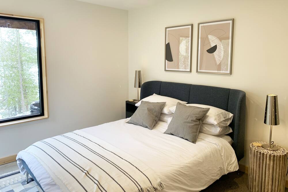 Photo of Bedroom in Sainte-Lucie-des-Laurentides