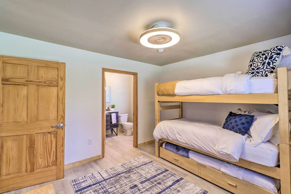 Photo of Bedroom in Cecil