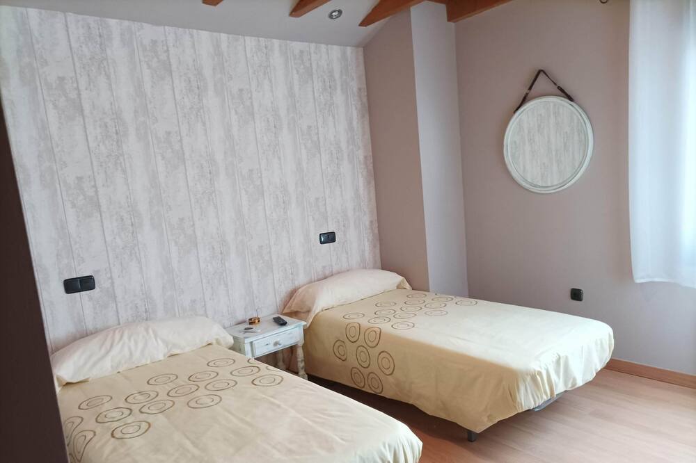 Photo of Bedroom in Penafiel
