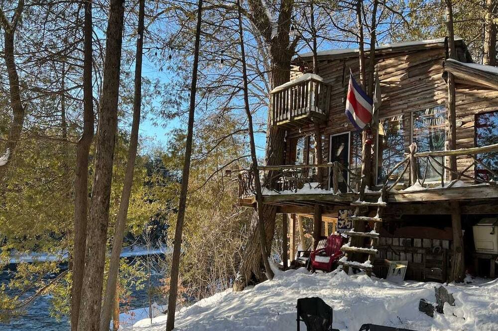 Photo of Outdoor in Lanark