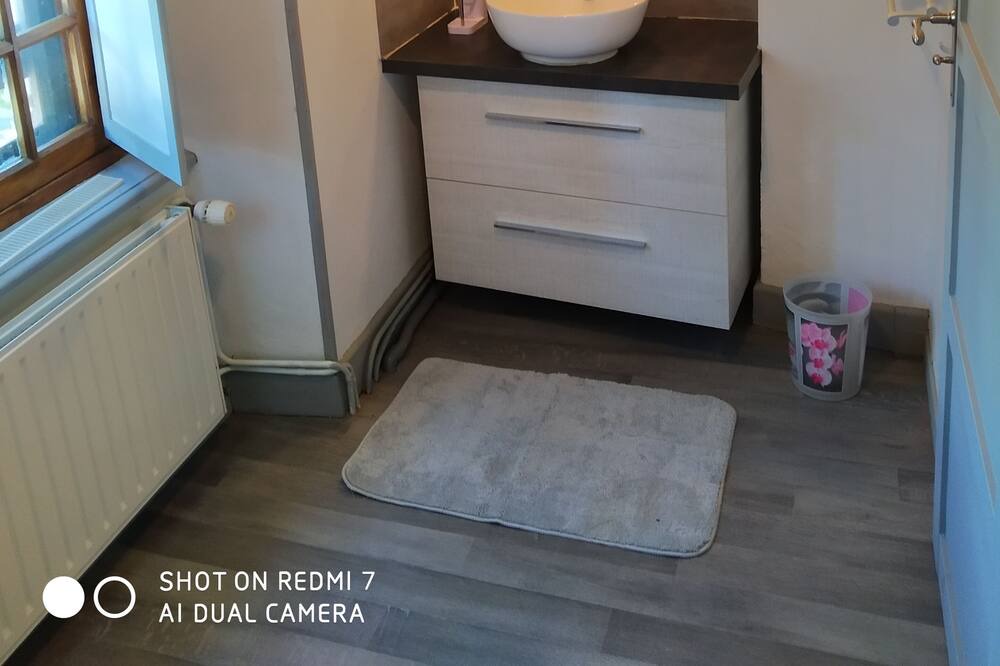 Photo of Bathroom in Mazeyrat-Aurouze