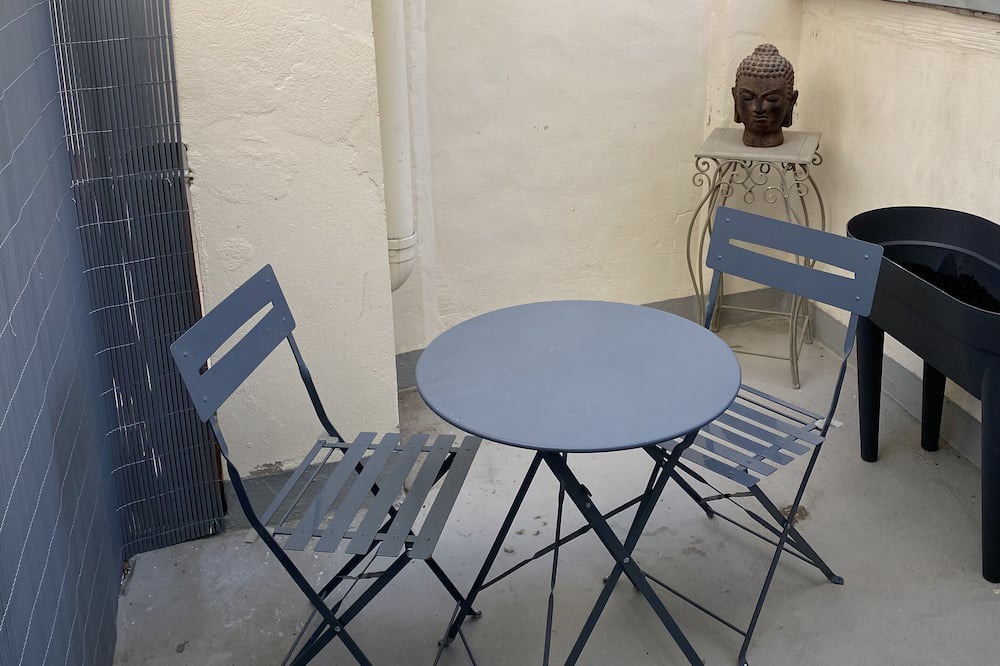 Photo of Patio Balcony in Les Arceaux