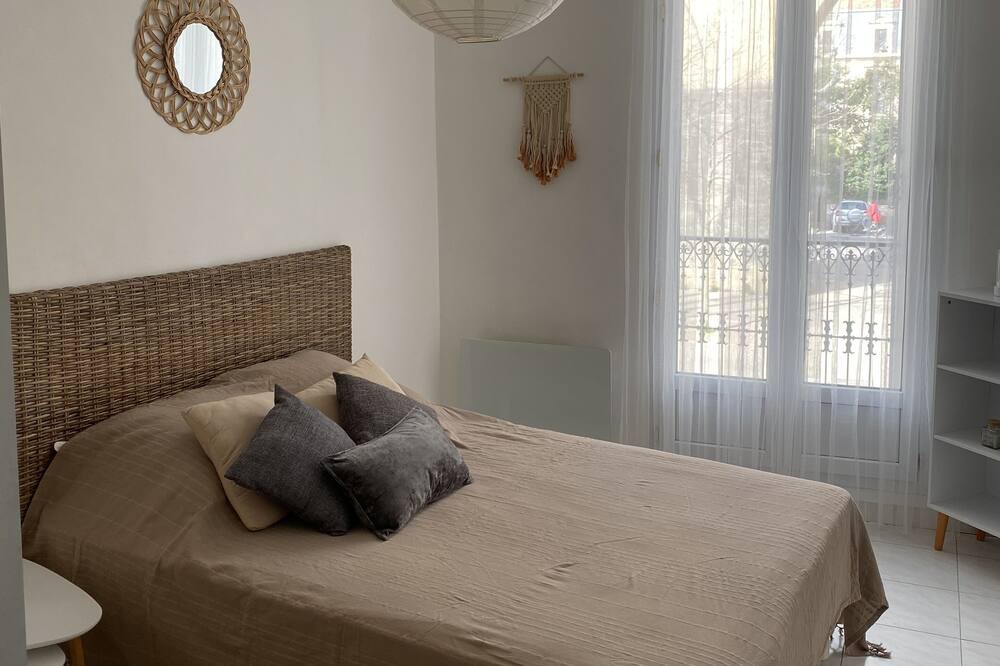 Photo of Bedroom in Les Arceaux
