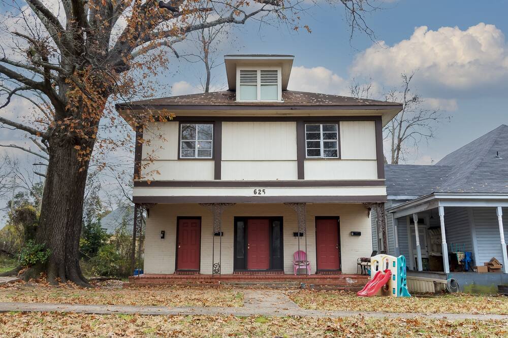 Photo of Outdoor in Highland Historic District