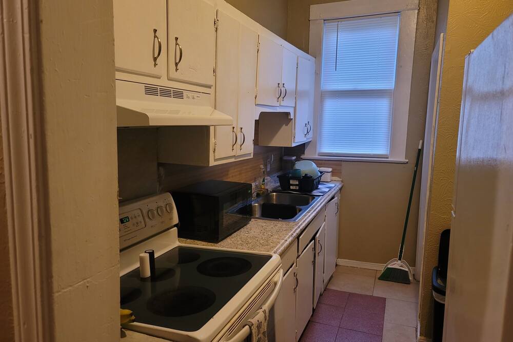 Photo of Kitchen in Highland Historic District