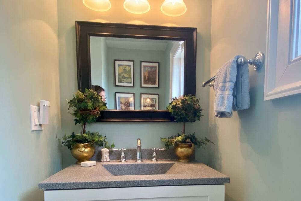Photo of Bathroom in South Britain