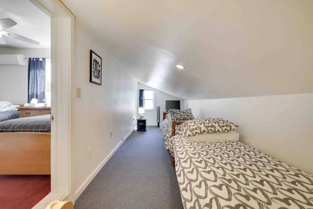 Photo of Bedroom in Briar Crest Woods