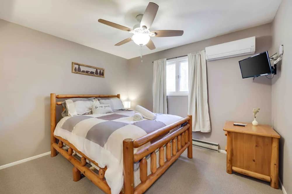 Photo of Bedroom in Briar Crest Woods