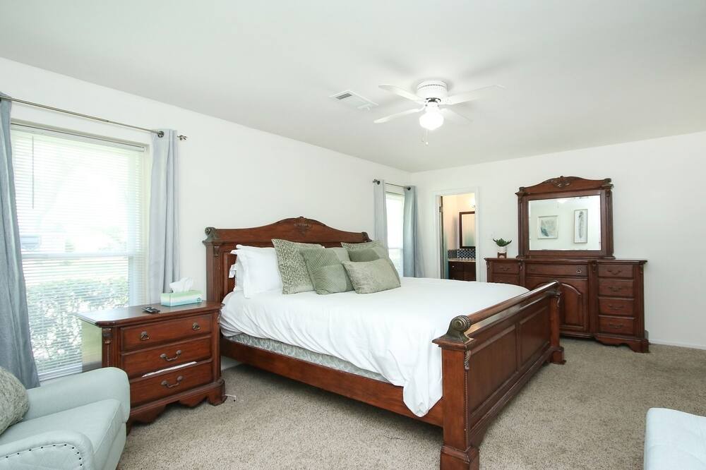 Photo of Bedroom in Spring Branch Central