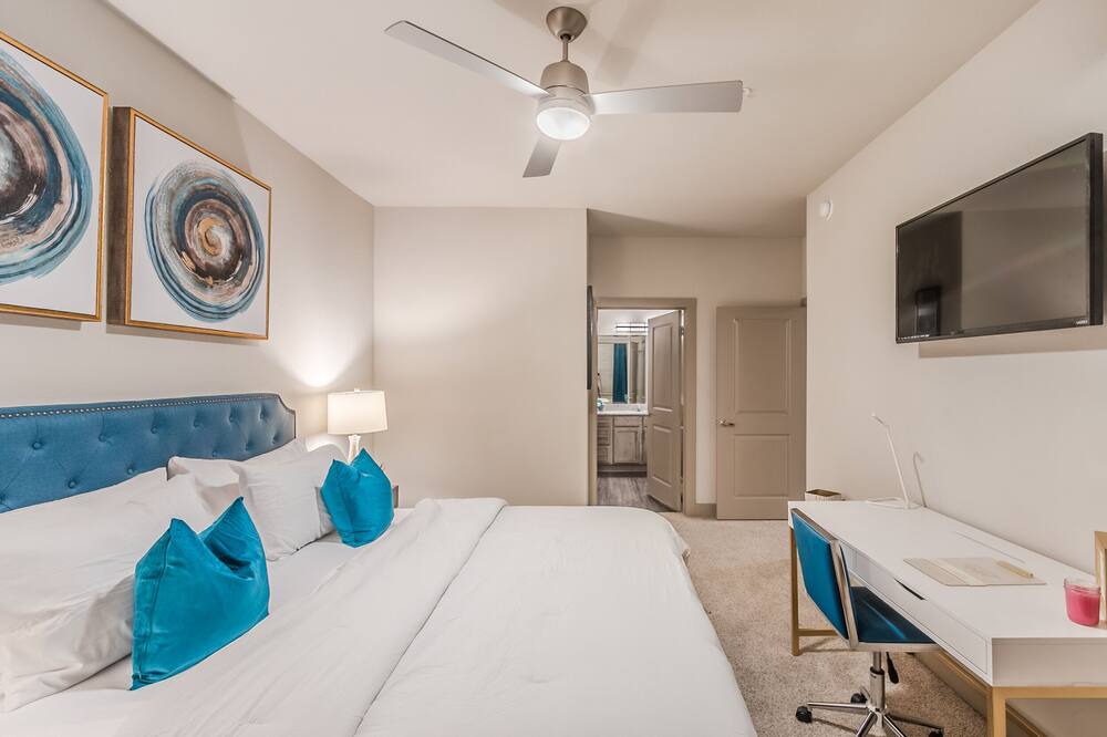 Photo of Bedroom in Farmers Branch