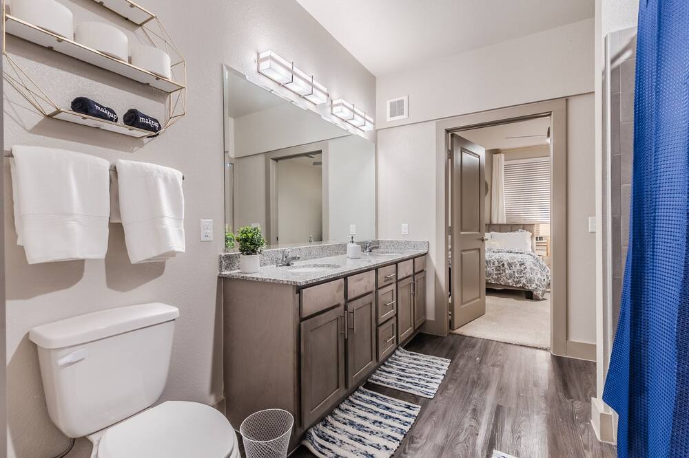 Photo of Bedroom in Farmers Branch