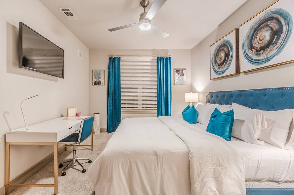 Photo of Bedroom in Farmers Branch