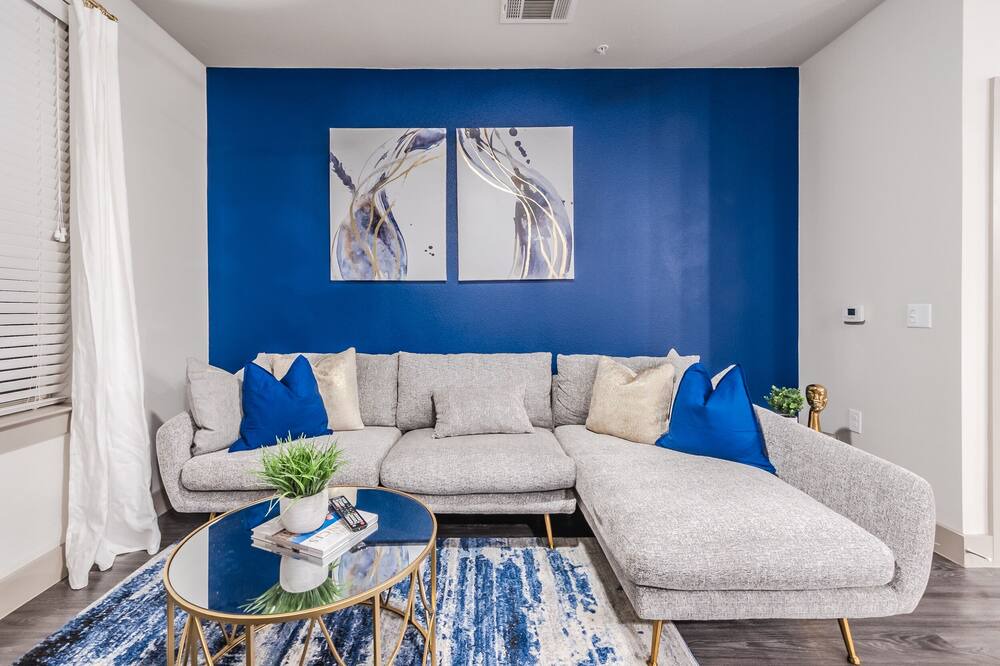 Photo of Livingroom in Farmers Branch