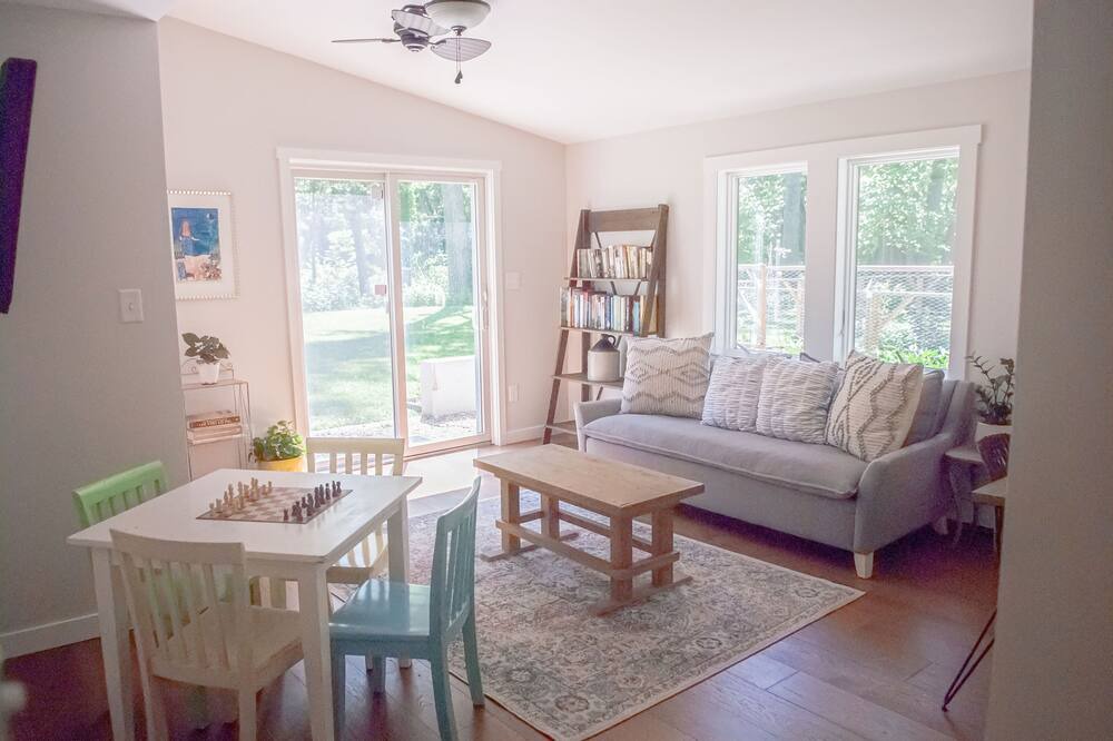 Photo of Livingroom in Chesterton