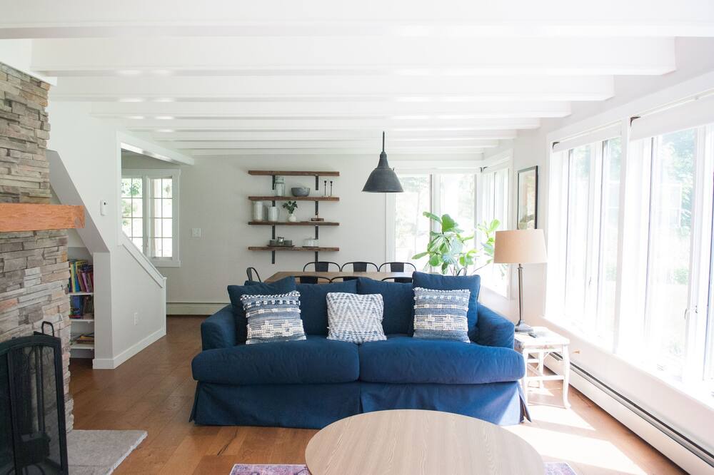 Photo of Livingroom in Chesterton