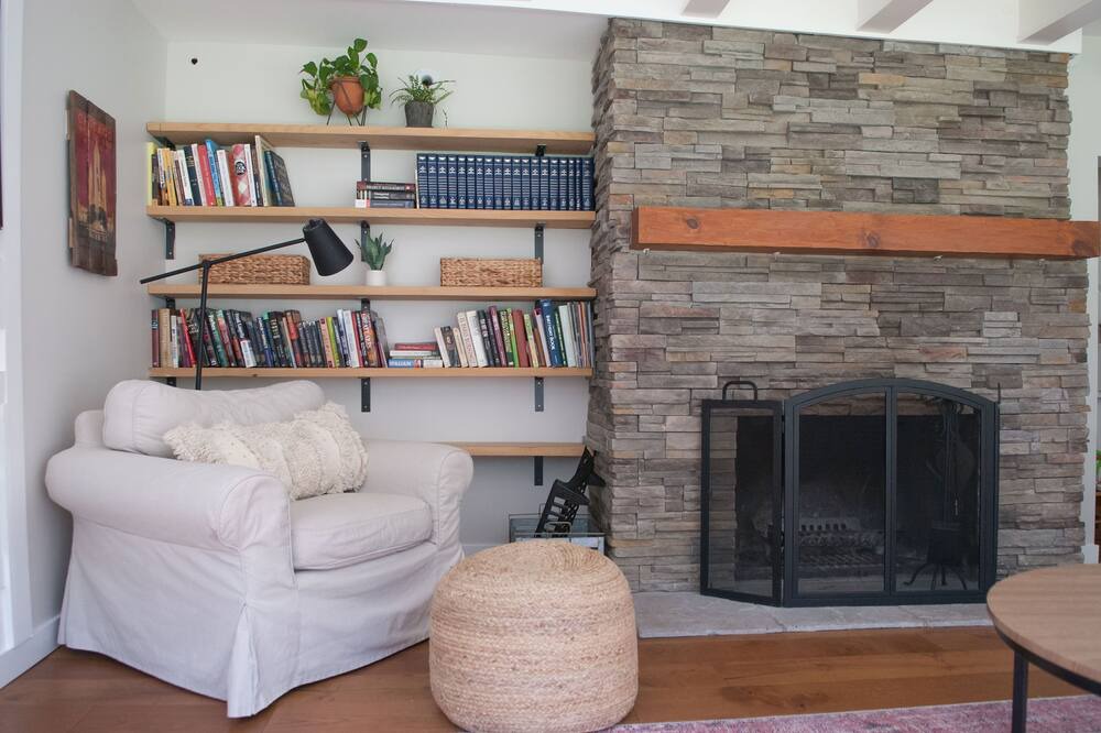 Photo of Livingroom in Chesterton