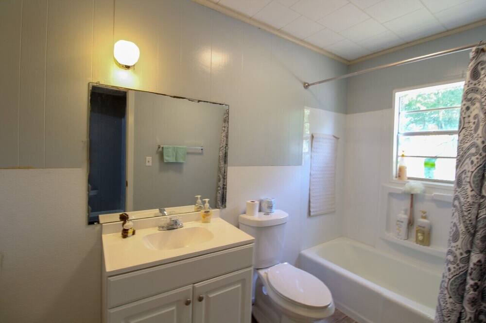 Photo of Bathroom in Negreet