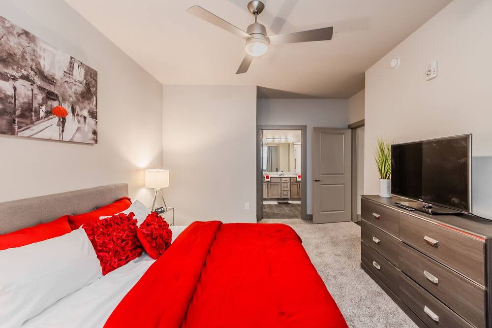 Photo of Bedroom in Farmers Branch