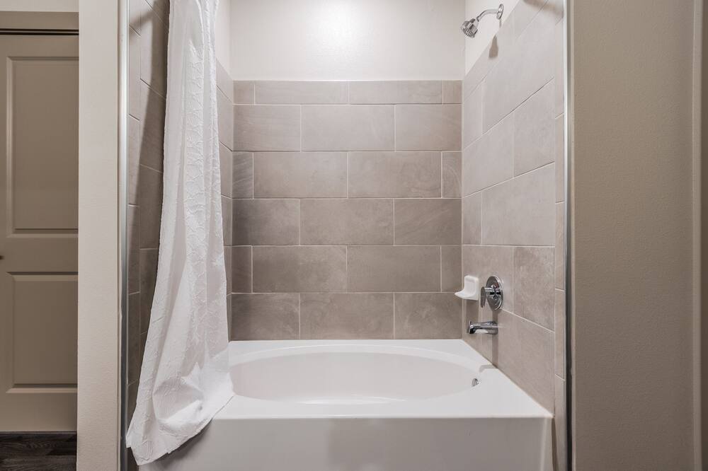 Photo of Bathroom in Farmers Branch