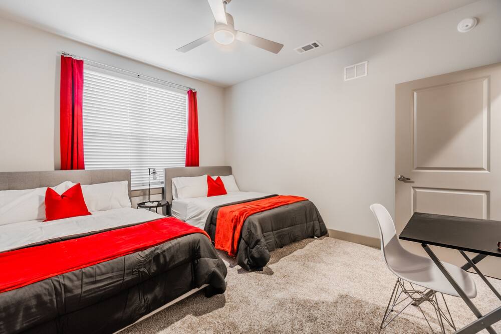 Photo of Bedroom in Farmers Branch