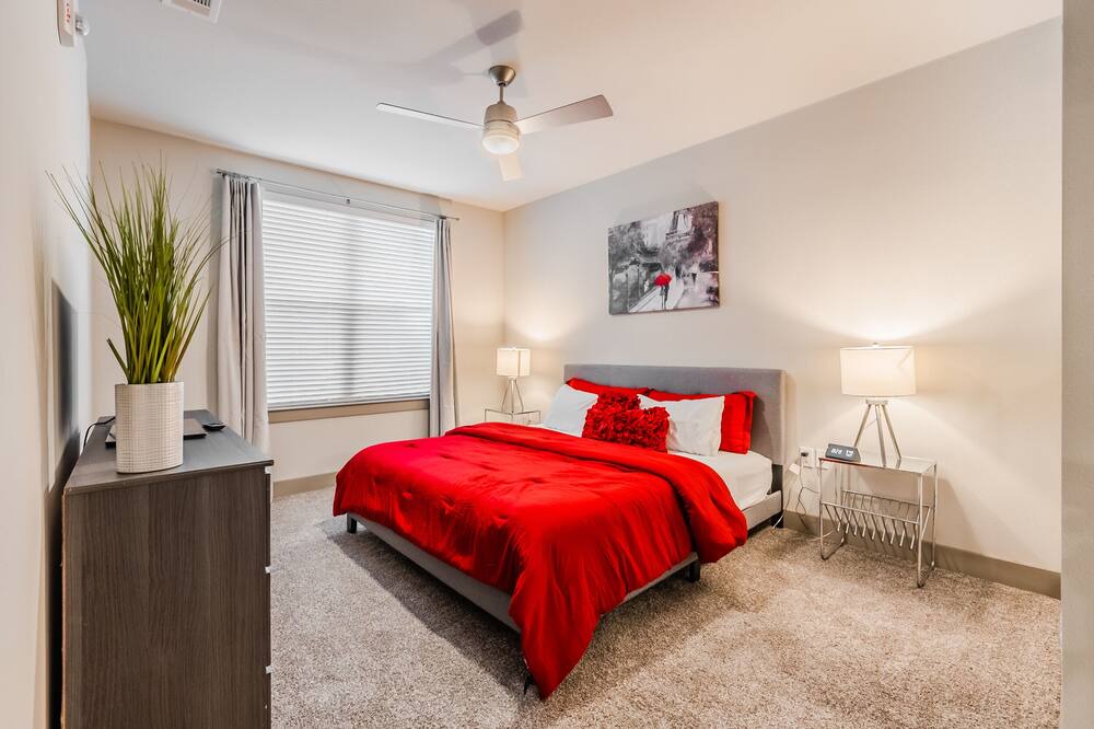 Photo of Bedroom in Farmers Branch