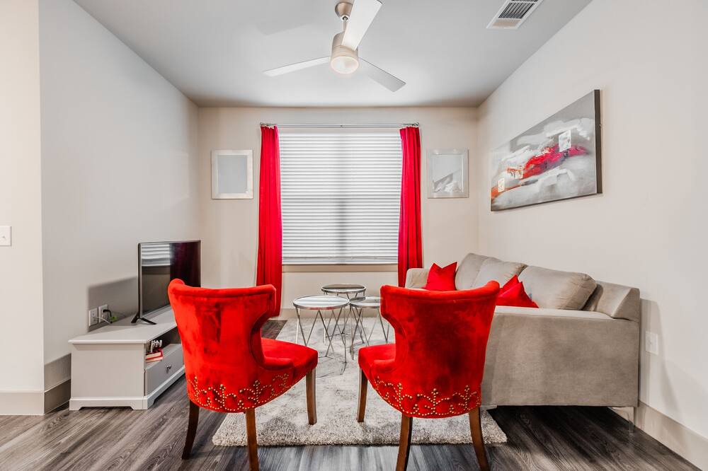 Photo of Livingroom in Farmers Branch