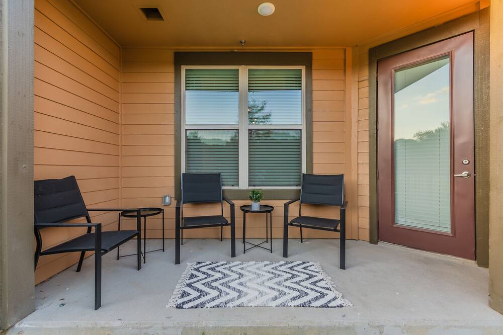 Photo of Patio Balcony in Farmers Branch