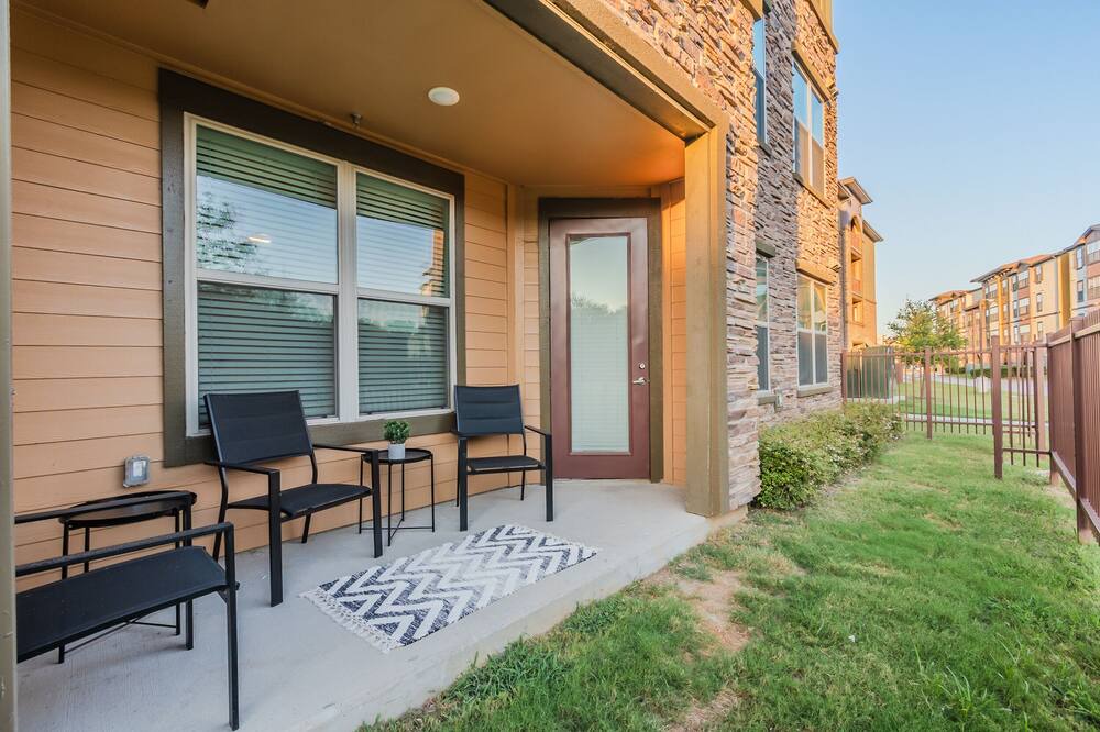 Photo of Patio Balcony in Farmers Branch