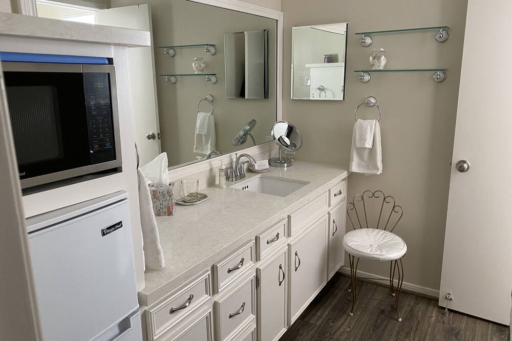 Photo of Bathroom in Mission Bend