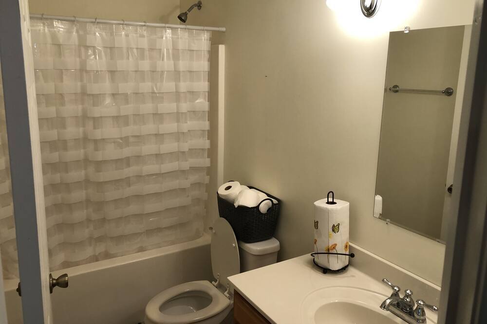Photo of Bathroom in Hopkinsville