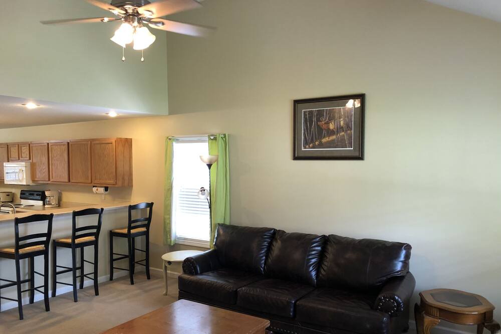 Photo of Livingroom in Hopkinsville
