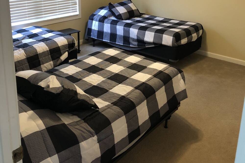 Photo of Bedroom in Hopkinsville