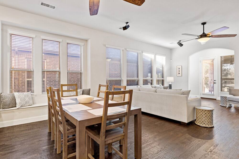 Photo of Livingroom in Wylie