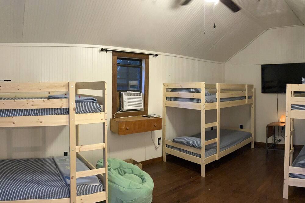 Photo of Bedroom in Hulbert