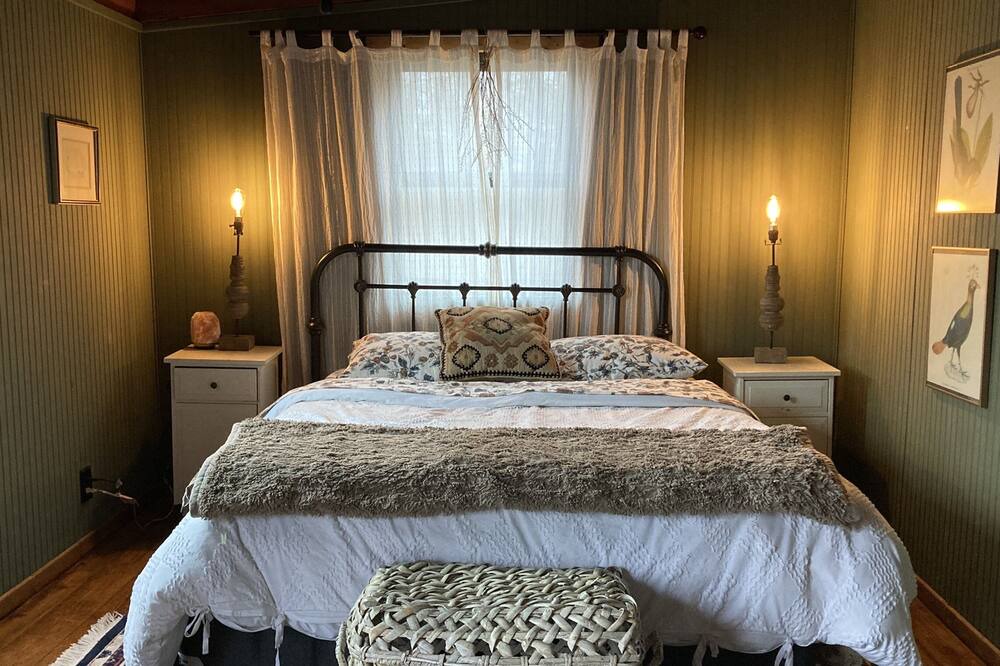 Photo of Bedroom in Hulbert