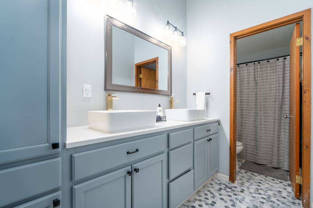 Photo of Bathroom in Lakeville