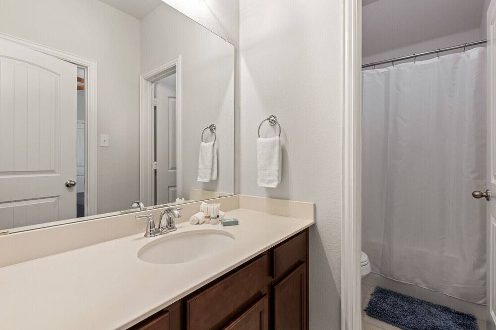Photo of Bathroom in Aubrey
