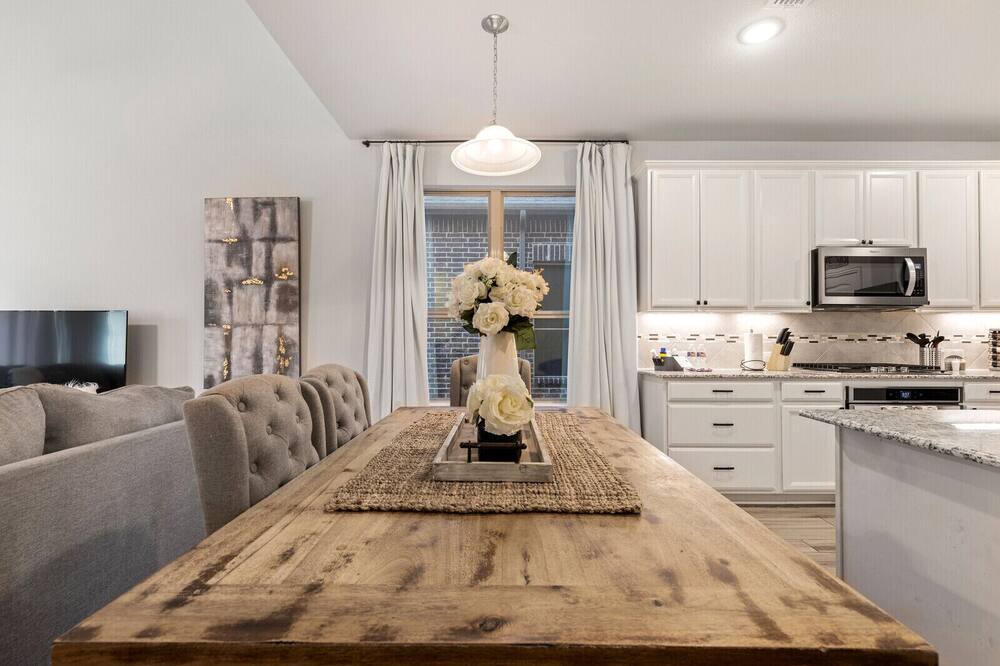 Photo of Kitchen in Aubrey