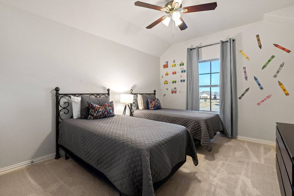 Photo of Bedroom in Aubrey