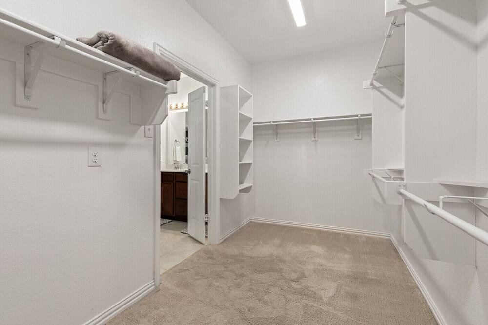 Photo of Bedroom in Aubrey